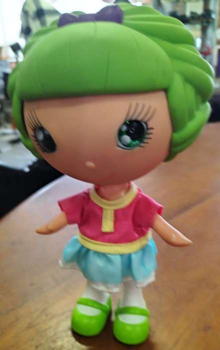 Vintage plastic doll - Strawberry Shortcake