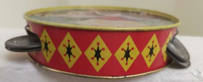 Vintage tamborine - tin toy - Made in Hong Kong