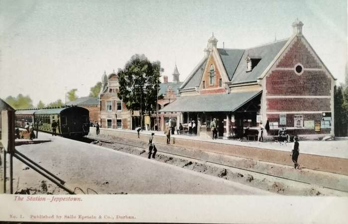 Vintage post card - South Africa - Jeppestown Railway station