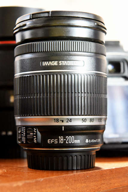 Canon 18-200 EF-s is Excellent condition.