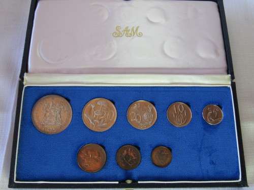 1975 Proof set in SAM box with Silver R1