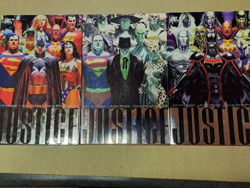 JLA - 12 Graphic Novels - Clearance sale