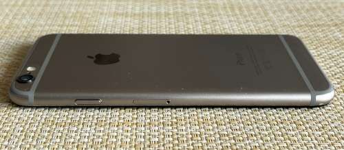 Apple iPhone 6 Space Grey 64GB (SOLD AS IS-READ DESCRIPTION)