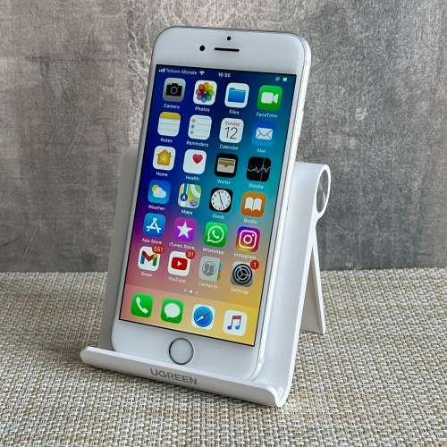 Apple iPhone 6 Silver 64GB (1 Month Warranty)
