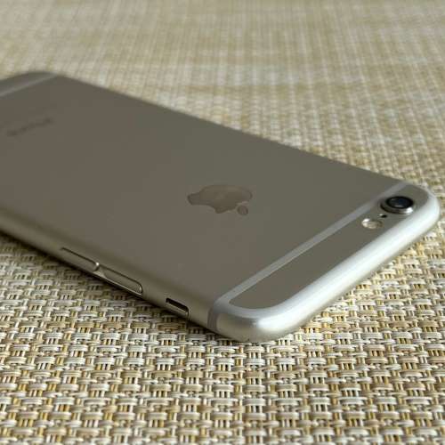 Apple iPhone 6 Silver 64GB (1 Month Warranty)