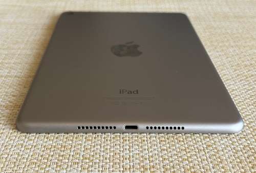 Apple iPad Mini 4 Space Grey 128GB WiFi (3 Month Warranty)