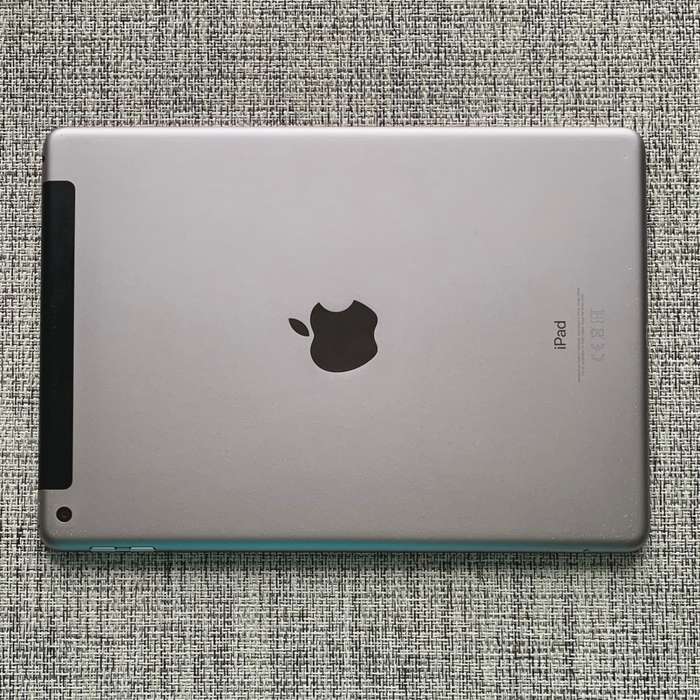 Apple iPad 6th Gen Space Grey 128GB Cellular (3 Month Warranty)