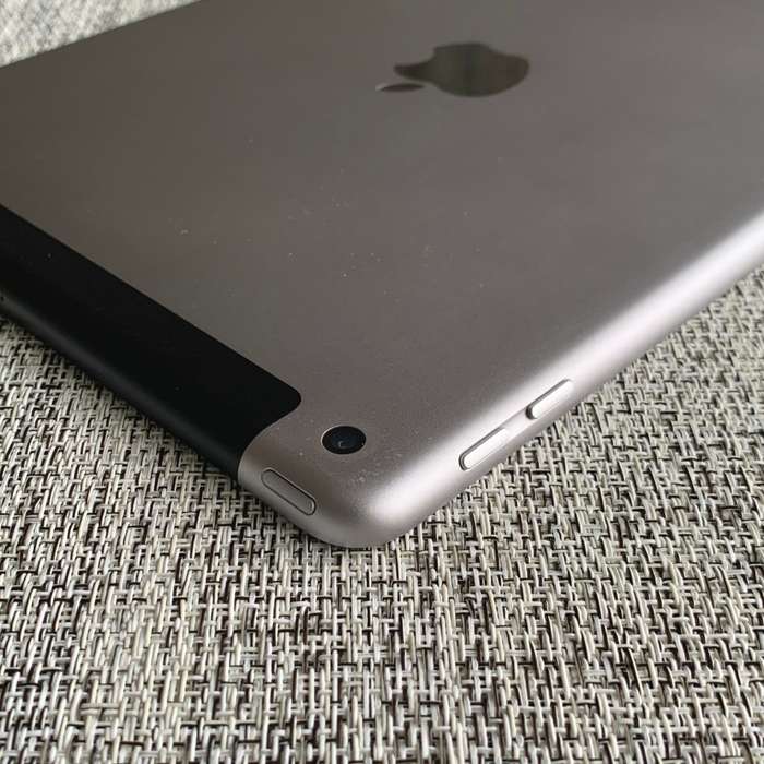 Apple iPad 6th Gen Space Grey 128GB Cellular (3 Month Warranty)