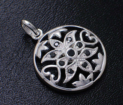 Gorgeous SOLID Sterling Silver Filigree Circle Pendant