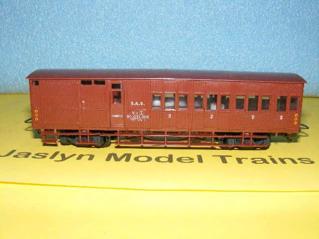 Lima HO SAR/ SAS V8 Guards Van.