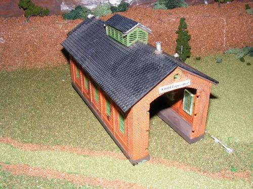 HO Loco shed