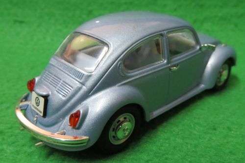 **ROAD SIGNATURE SERIES****1972 VW BEETLE**RUBBER TYRES**1/43 SCALE**