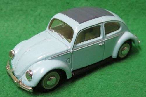 **MATCHBOX DINKY**1951 VW BEETLE**RUBBER TYRES**SPLIT WINDOW**1/43 SCALE*-1988**IN BOX**