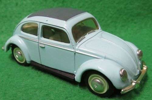 **MATCHBOX DINKY**1951 VW BEETLE**RUBBER TYRES**SPLIT WINDOW**1/43 SCALE*-1988**IN BOX**