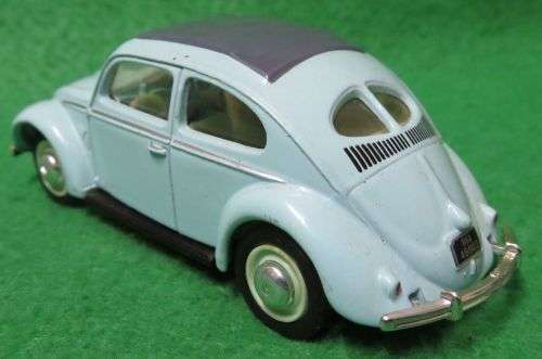 **MATCHBOX DINKY**1951 VW BEETLE**RUBBER TYRES**SPLIT WINDOW**1/43 SCALE*-1988**IN BOX**