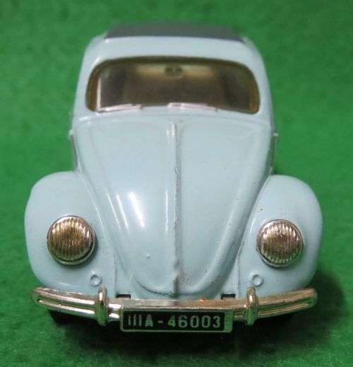 **MATCHBOX DINKY**1951 VW BEETLE**RUBBER TYRES**SPLIT WINDOW**1/43 SCALE*-1988**IN BOX**