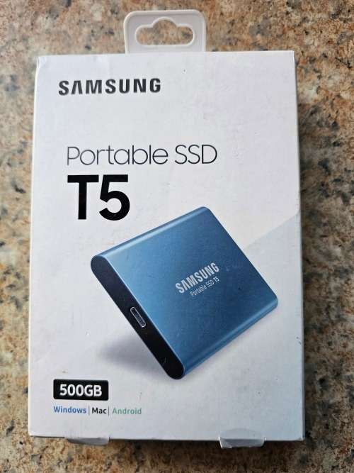 Samsung T5 Portable SSD 500GB