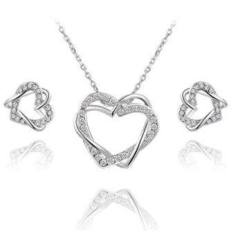 *FREE SHIPPING* New 18K RGP white gold ladies heart pendant and chain with Matching earrings