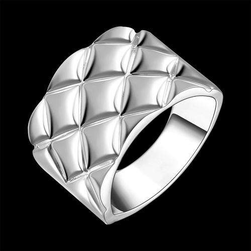 New 925 sterling silver filled Chunky ladies ring with pattern detail
