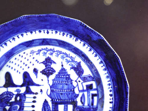 A Chinese signed porcelain Pagoda design Quinlong Plate. Ref. P/93