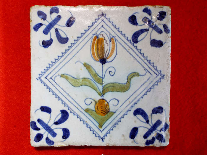 polychrome Dutch Delft Tile circa 1630-1650 Ref. CL-19