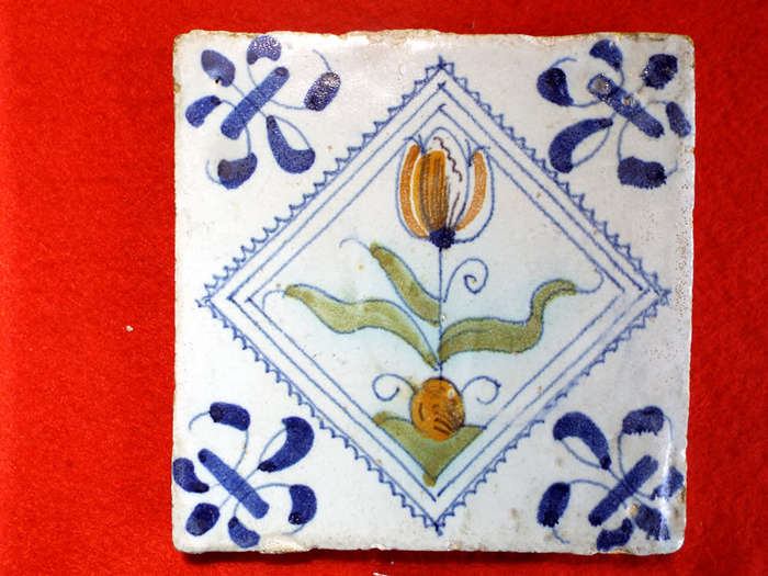 polychrome Dutch Delft Tile circa 1630-1650 Ref. CL-19