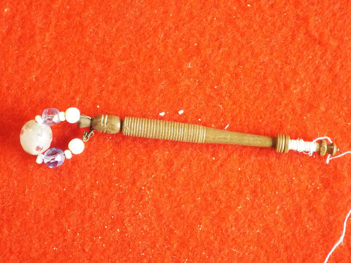 A 19th Century antique wooden Lace Bobbin. Ref. W/4