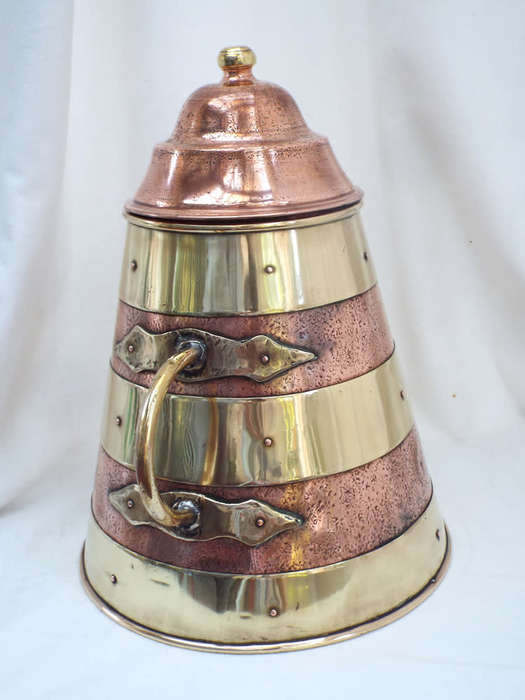 A Copper and Brass Dutch Doofpot.  Circa 1850-1880. Ref.MA/40