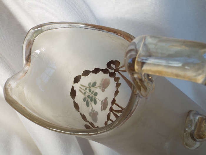 A very large Art Nouveau hand-blown Jug. Circa 1900-1919. Ref. No. GL/10