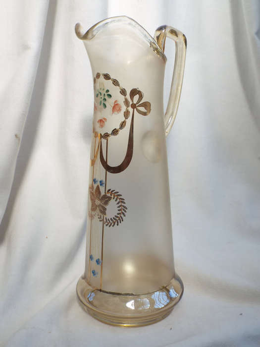 A very large Art Nouveau hand-blown Jug. Circa 1900-1919. Ref. No. GL/10