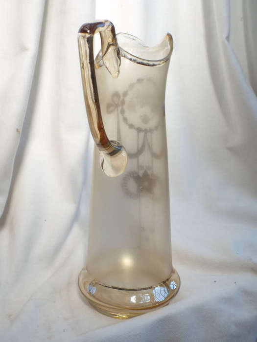 A very large Art Nouveau hand-blown Jug. Circa 1900-1919. Ref. No. GL/10