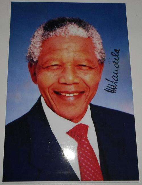 *** Mandela Picture + Signature !!! WoooW !!!
