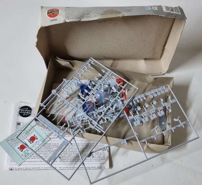Airfix Multipose Figures - Japanese Infantry