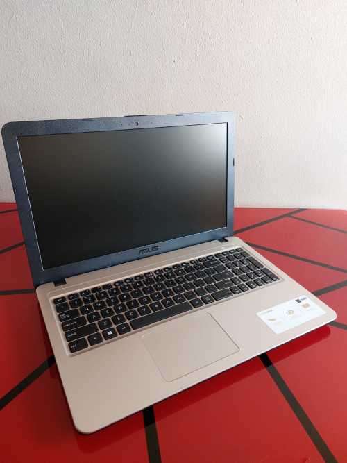 ASUS VivoBook Laptop | Intel Core i5-8250U | 1TB HDD | 8GB DDR4