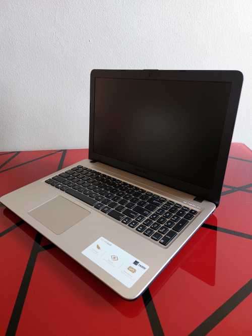 ASUS VivoBook Laptop | Intel Core i5-8250U | 1TB HDD | 8GB DDR4