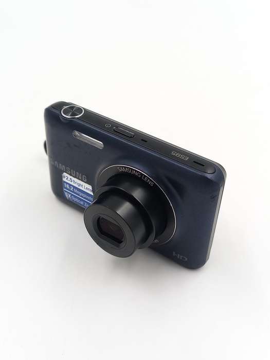 Samsung ES95 Compact Digital Camera  (16.2MP)