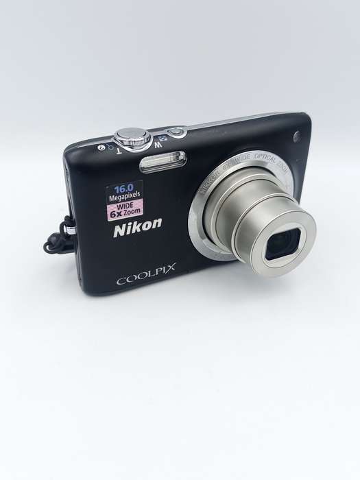 Nikon Coolpix S2700 Compact Digital Camera