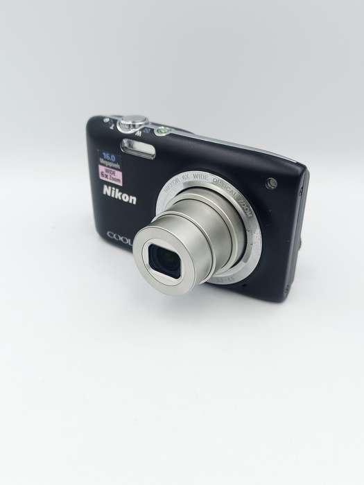 Nikon Coolpix S2700 Compact Digital Camera