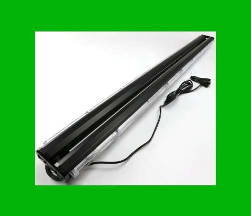 LED Double Sided Strobe Flash 900mm Emergency Light Bar Green Light Colour. Collections Are Allowed.