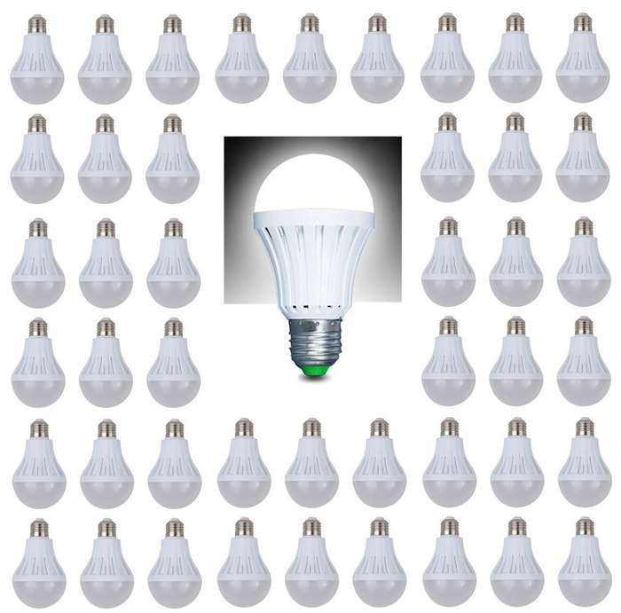 BULK SALE: 50x LED Light Bulbs 5W LED 12V E27. These are 12Volts products. Collections Are Allowed.