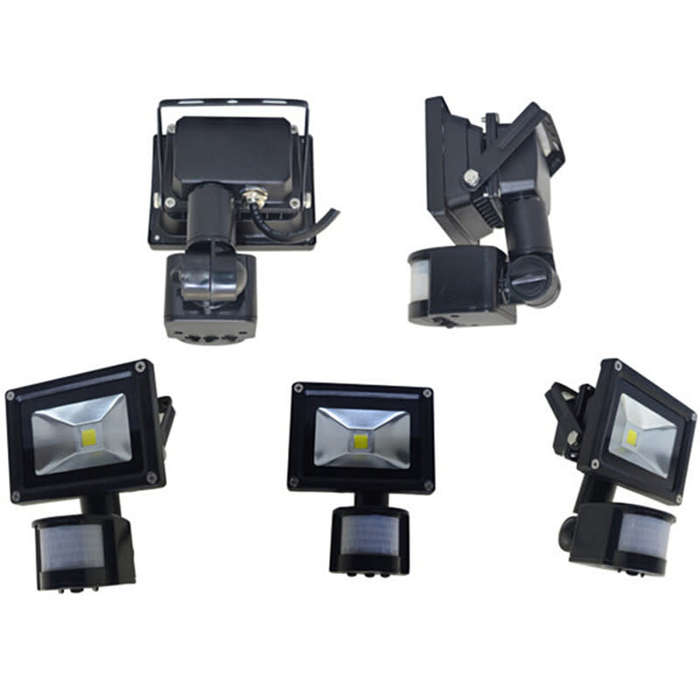 20W PIR Motion Sensor LED 220V AC Floodlights In Cool White. Collections Are Allowed.