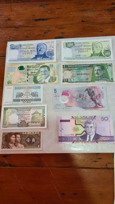 Lot of 9 interesting bank notes from around the globe!