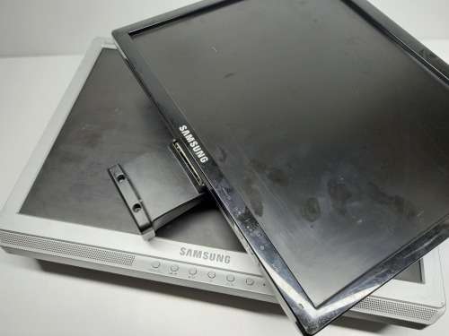 17inch & 19inch Samsung SyncMaster Monitors | VGA Port | Year End Clearance