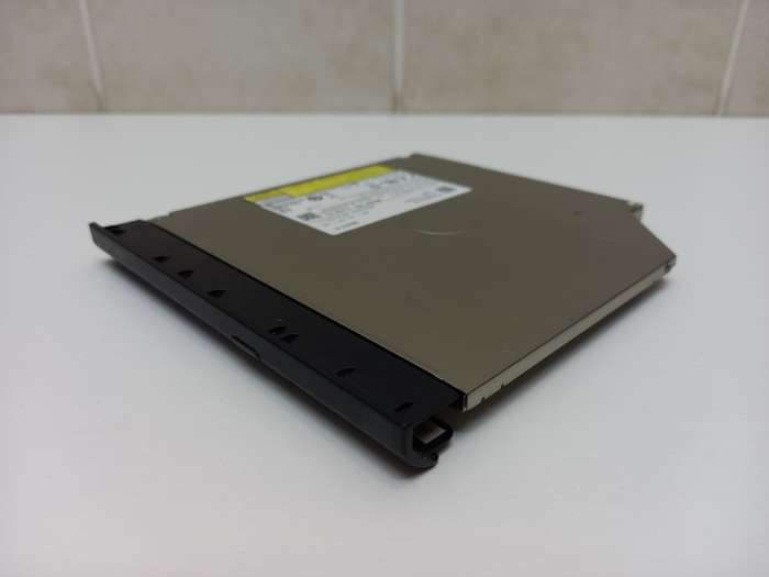 Laptop DVD Writer | Model: UJ8E2Q