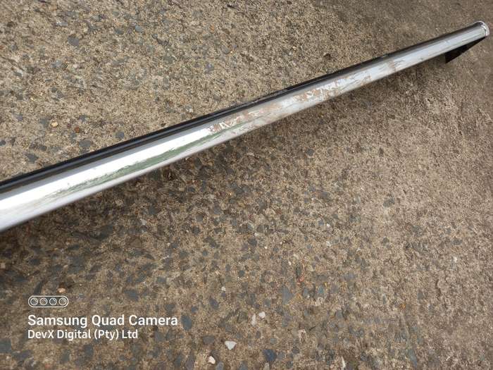 Est Retail Upto R5800 - Single Excalibur Side Step For Vans/Bakkies - Silver & Black