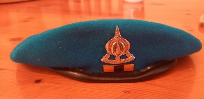 SADF Finance Corps Beret with badge an balkie. Excellent condition