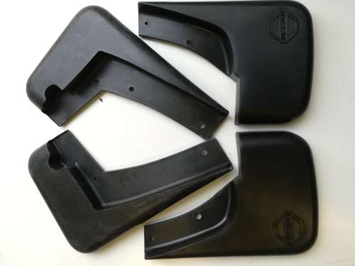 NISSAN NP200 NO Arch 2008+ MUDFLAP SET