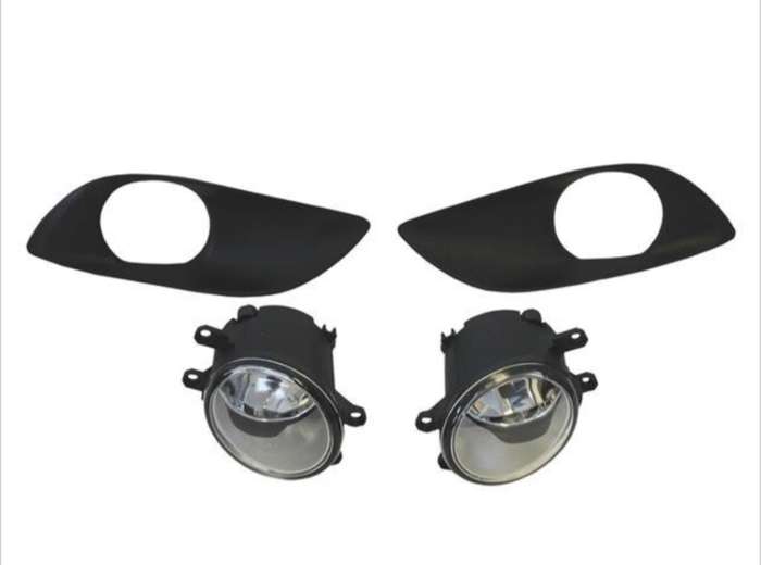 Toyota Yaris  Hatch Foglight Set With Covers 2009-2011