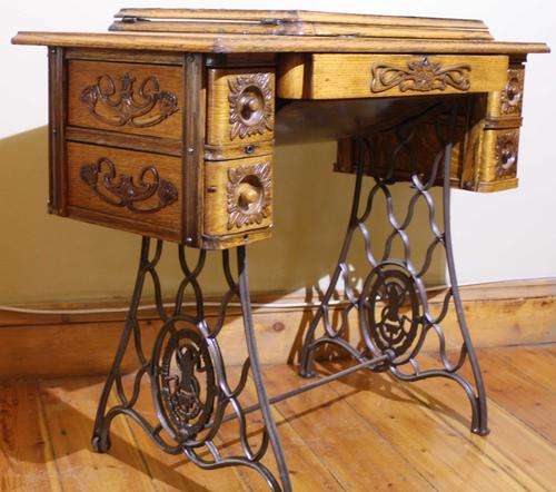 Sewing Machine Stand