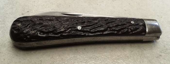 Vintage Taylors Eye Witness Lambsfoot pocket knife. Made in Sheffield, England.